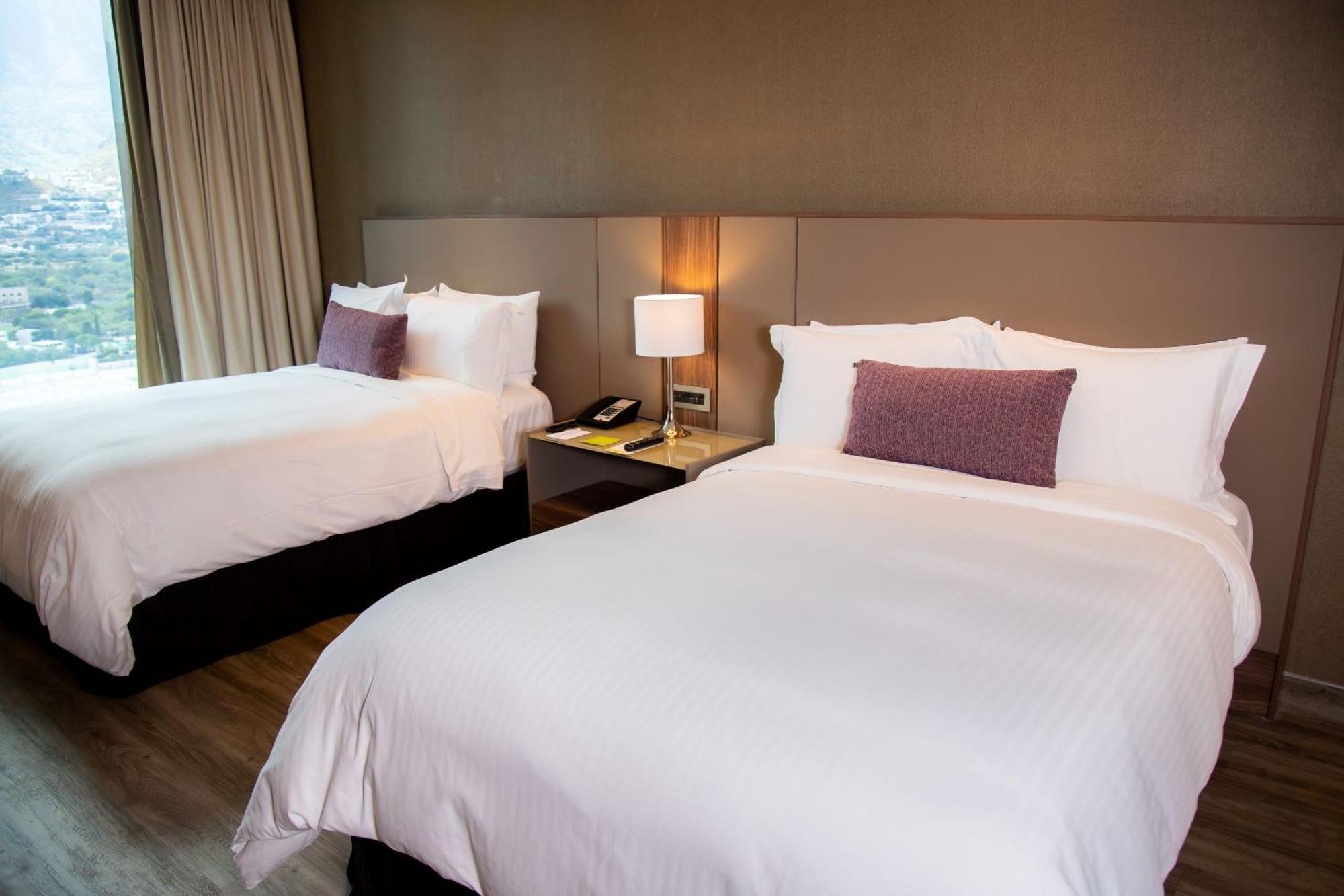 Camino Real Fashion Drive Monterrey Hotel San Pedro Garza Garcia Luaran gambar A room at the hotel